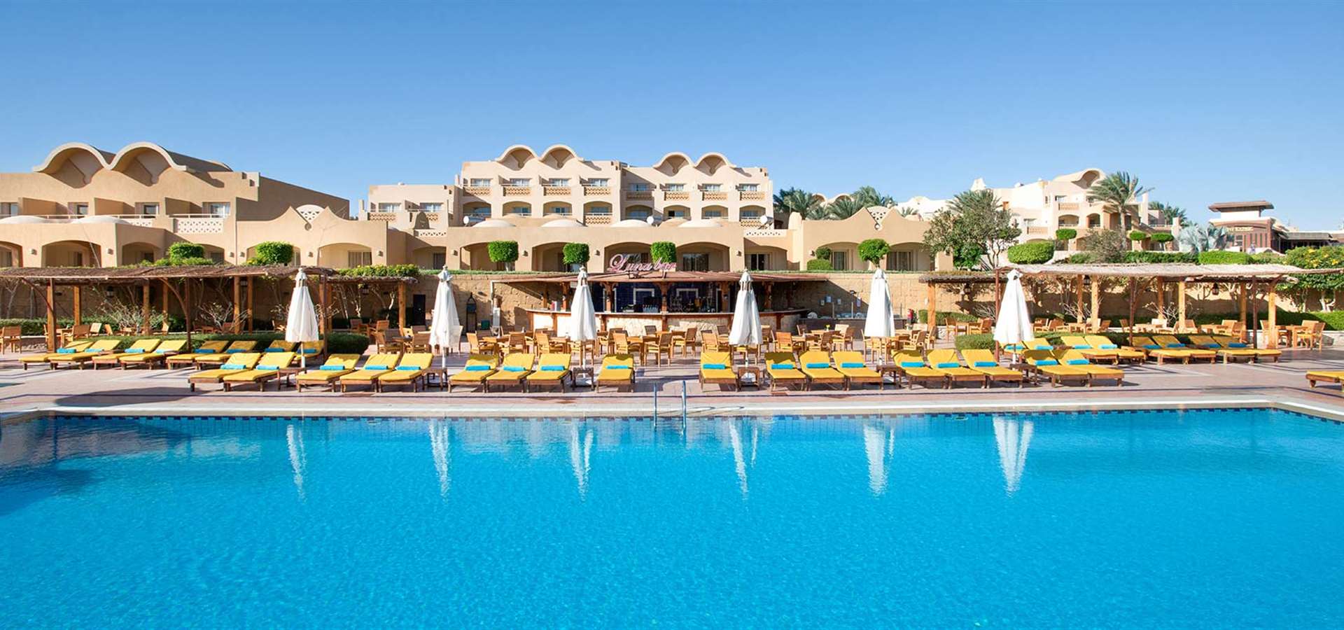 Pool Bar